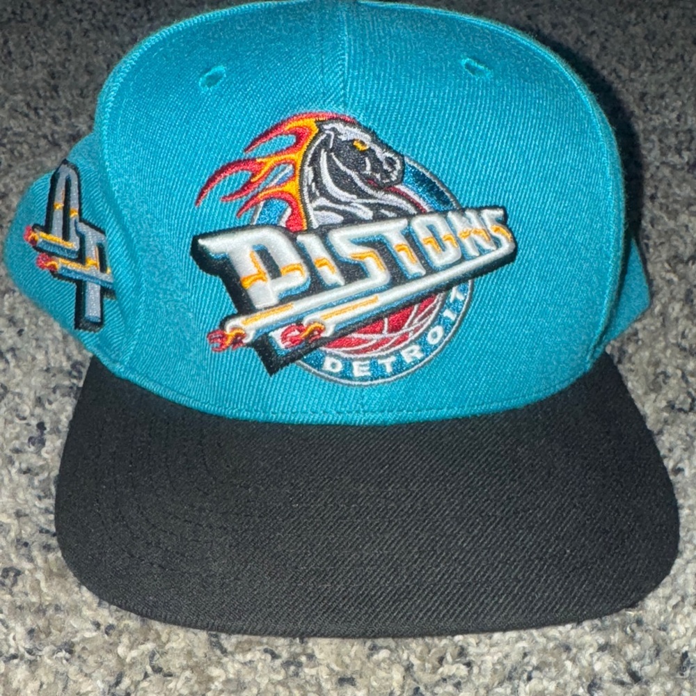 Mitchell & Ness Teal and Black Detroit Hat